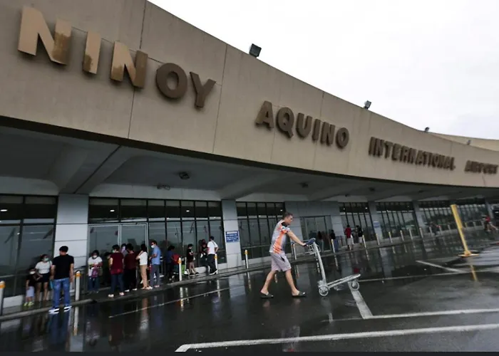Studio With Balcony, Bay View Or Pool View In Shore Residences Near Mall Of Asia And Manila Airport